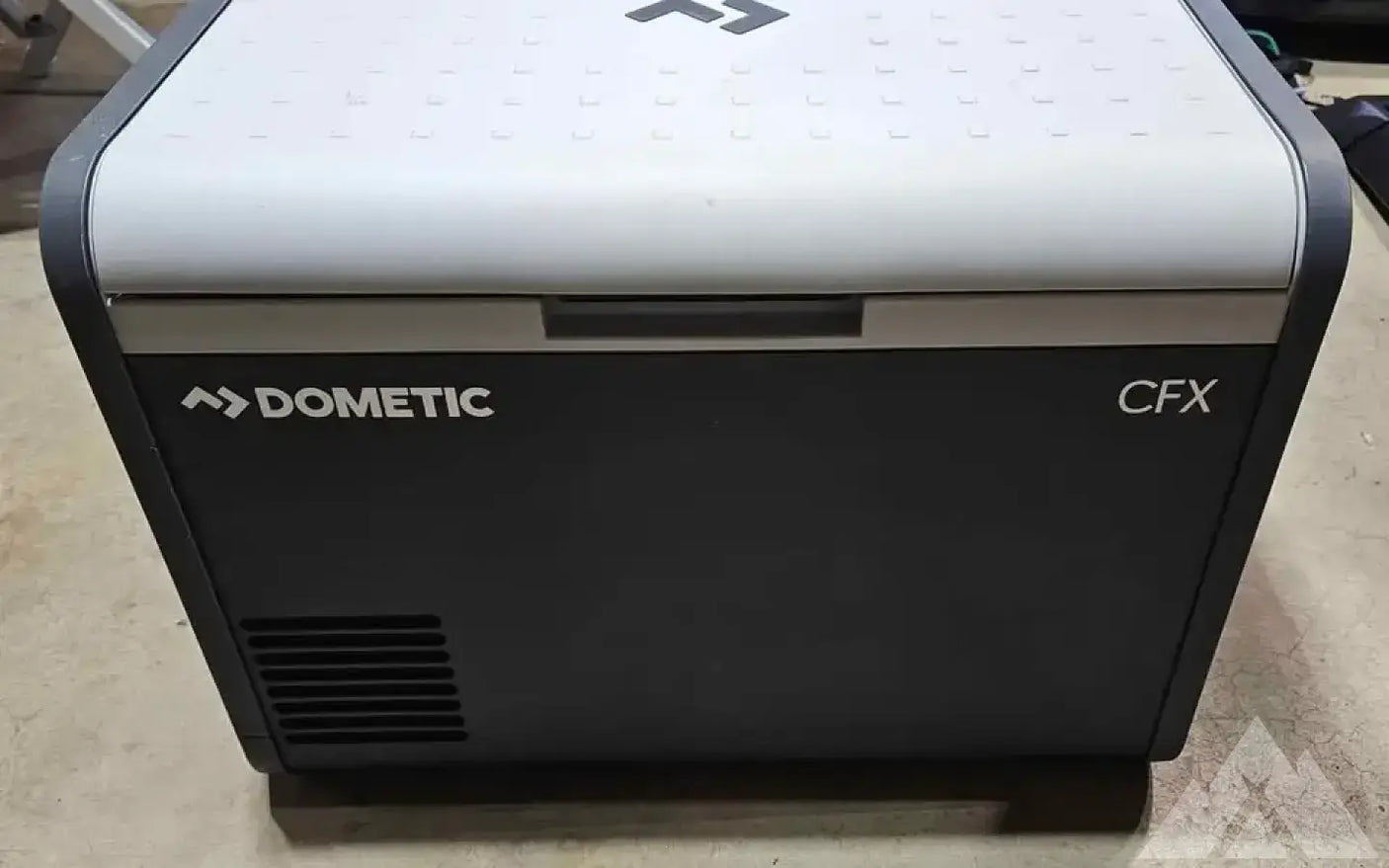 Dometic Cooler CFX3 + Ice Maker 53L — used coolers & fridges for sale