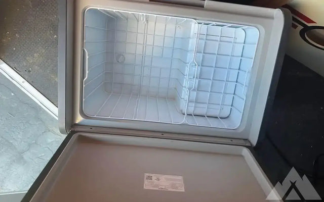 Dometic fridge/freezer — photo 3