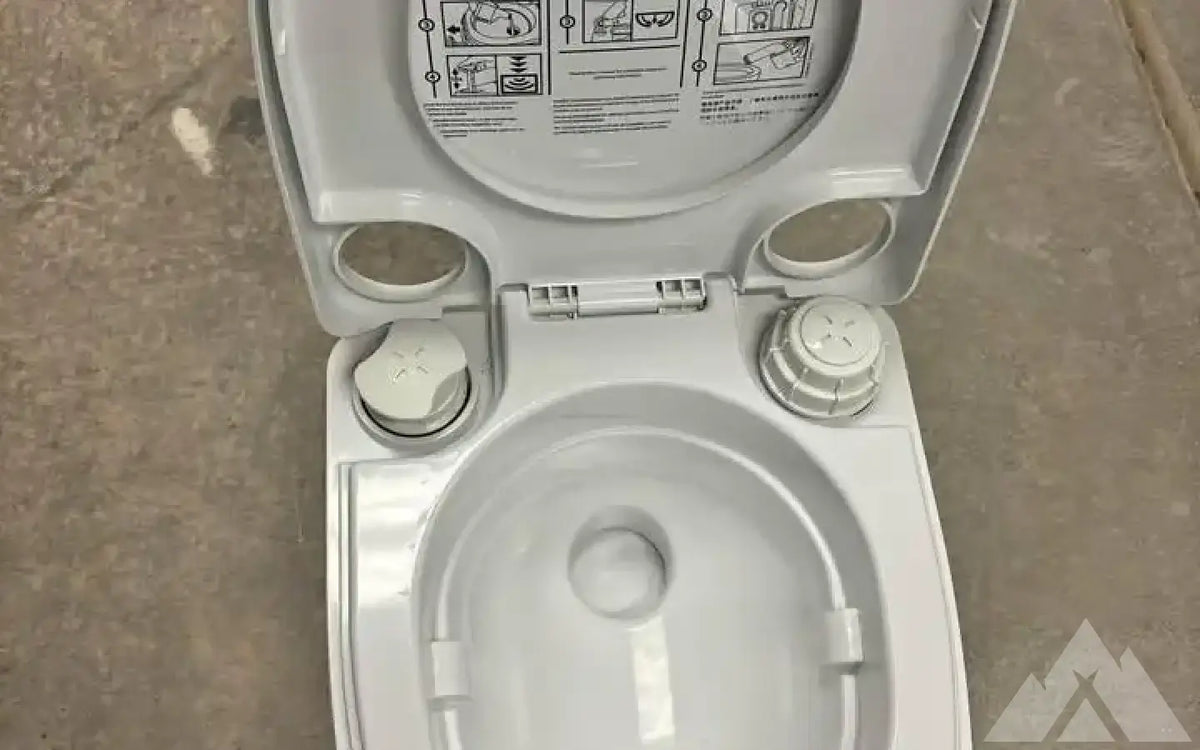 Dometic Toilet from my Scout — new showers & toilets for sale (photo 5) — photo 5