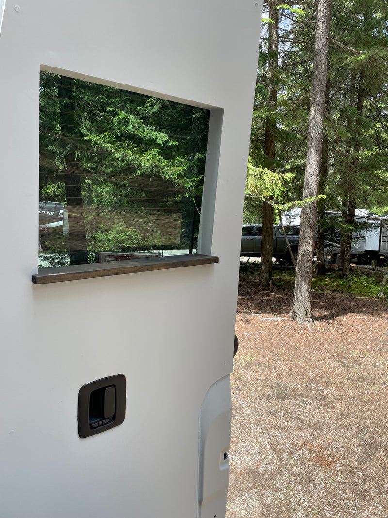 Like-New 2022 Sprinter 4x4 • Ultra-Low Miles • Premium Aluminum Build — photo 6