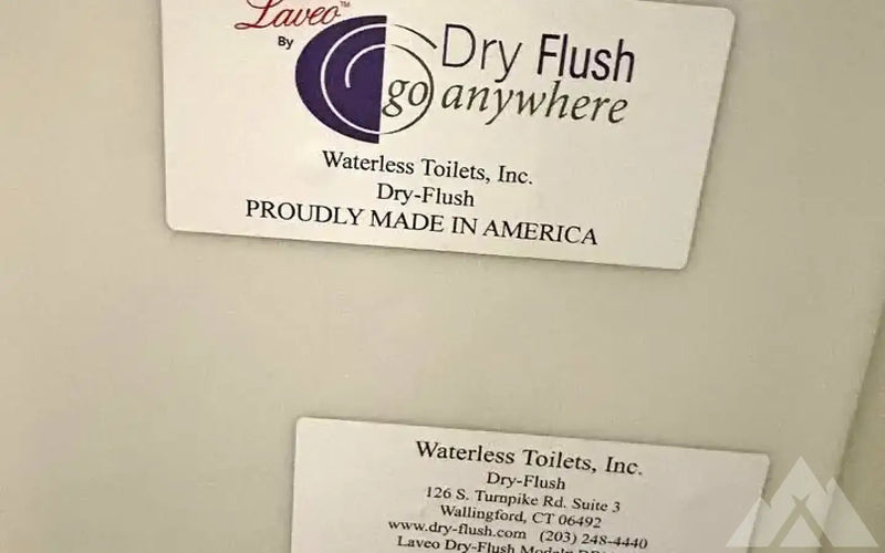 Dry Flush Laveo Portable Toilet — used showers & toilets for sale (photo 4) — photo 4