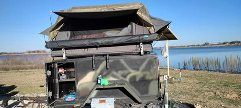 Overlanding trailer with rooftop tent — photo 4