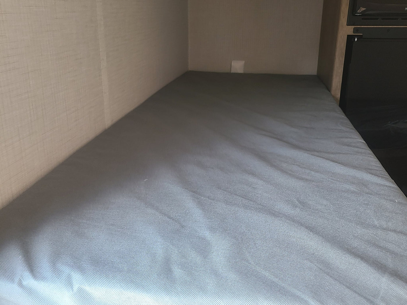  shows its side with a door — photo 3