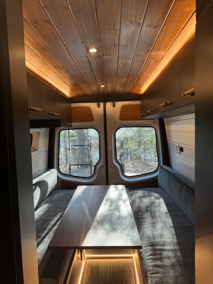 2016 Mercedes-Benz 2500 sprinter rv (170” wheel base) in Portland, OR (photo 10) — photo 10