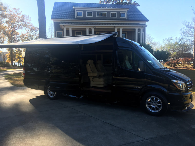 Serviced Regularly | Rare 9 Front-Facing Adult Seats | Privately Owned — photo 7