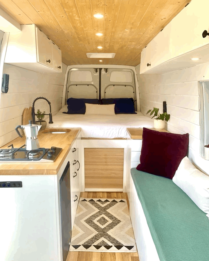 Jolene the Mercedes Sprinter — photo 3