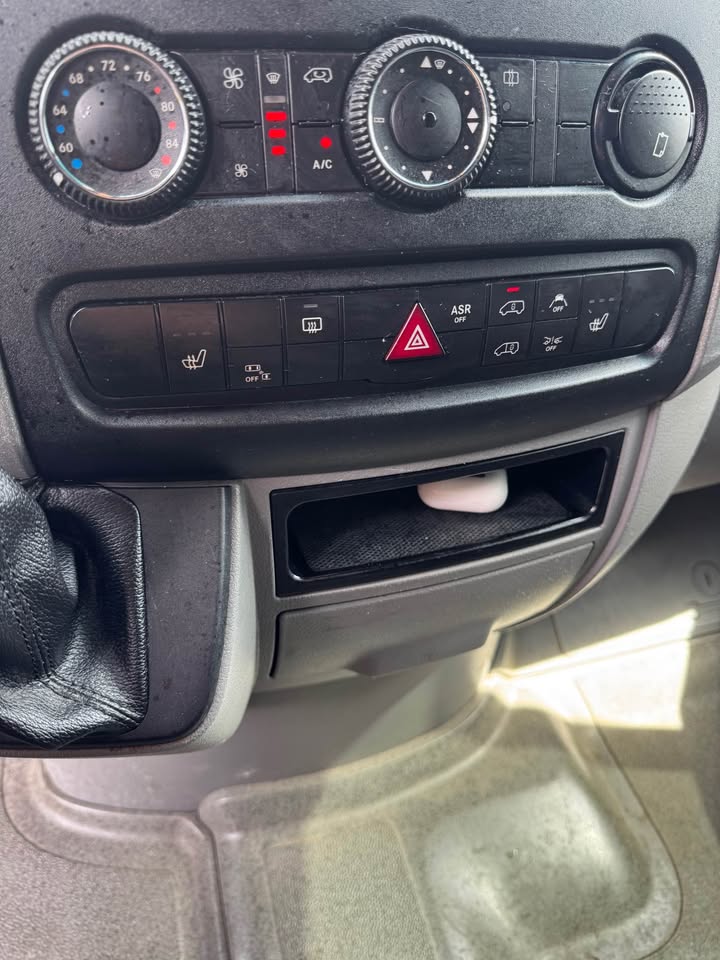 2016 Mercedes-Benz Sprinter 2500 Crew in Mill Creek, WA (photo 6) — photo 6