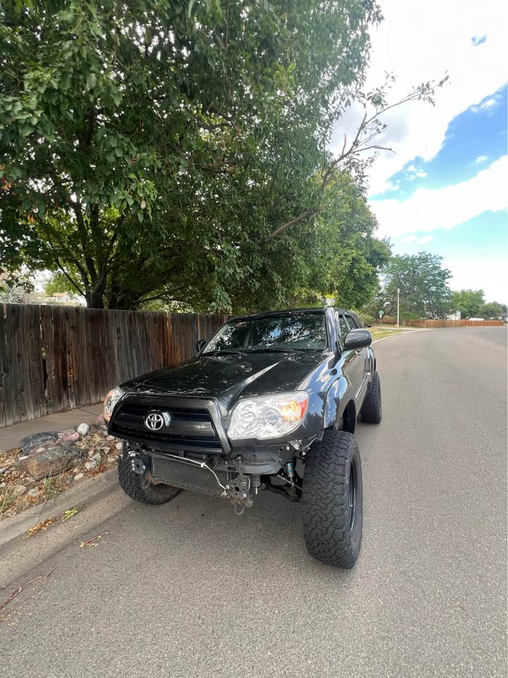 2009 Toyota 4Runner · Limited Sport Utility 4D in Denver, CO (photo 2) — photo 2