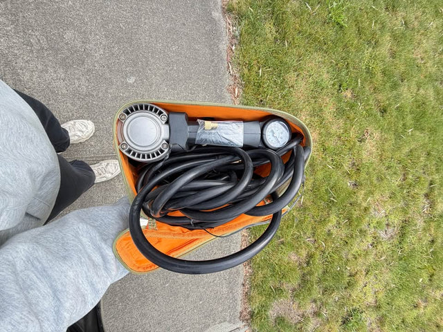 VIAIR 88p portable air compressor — photo 2