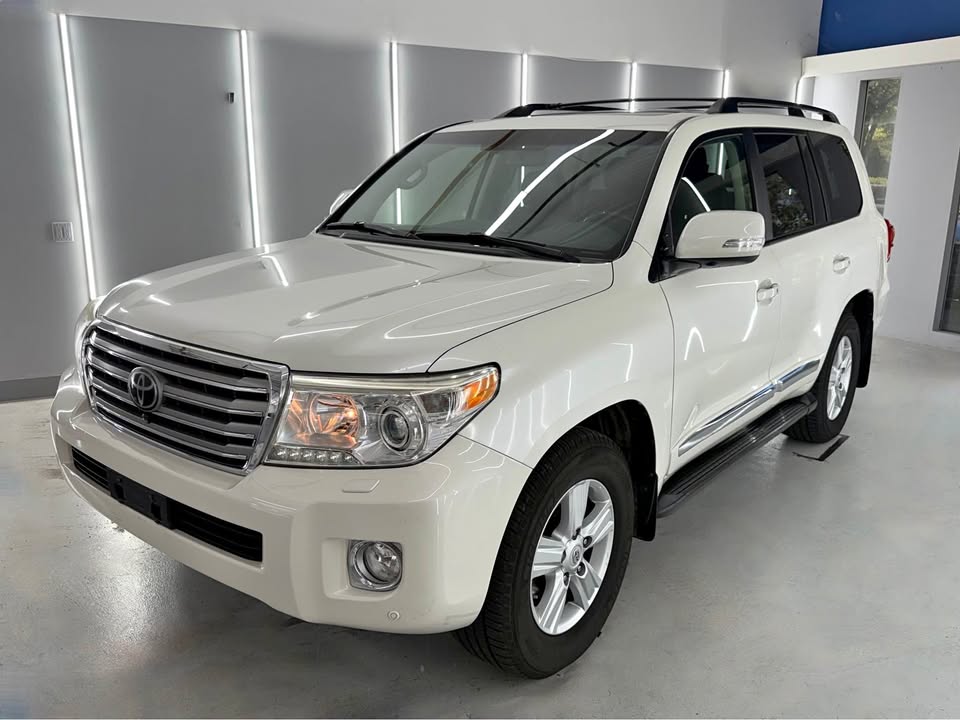 2013 Toyota Landcruiser · Sport Utility 4D in Portland, OR (photo 1) — photo 1