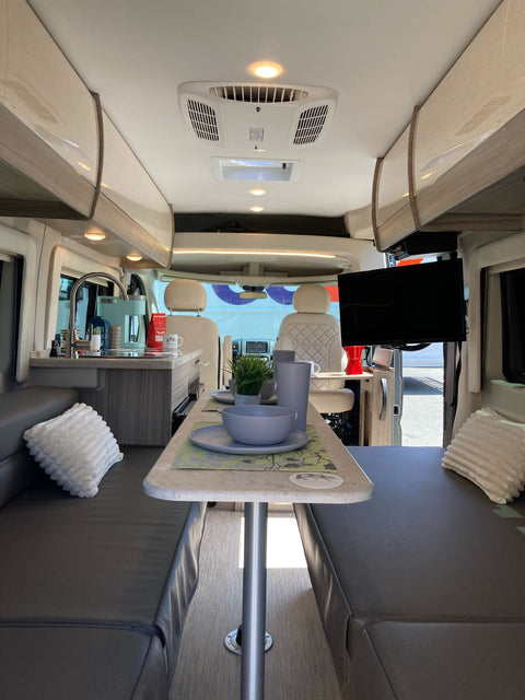 "Lety" 2021 Jayco Swift Promaster overland rental