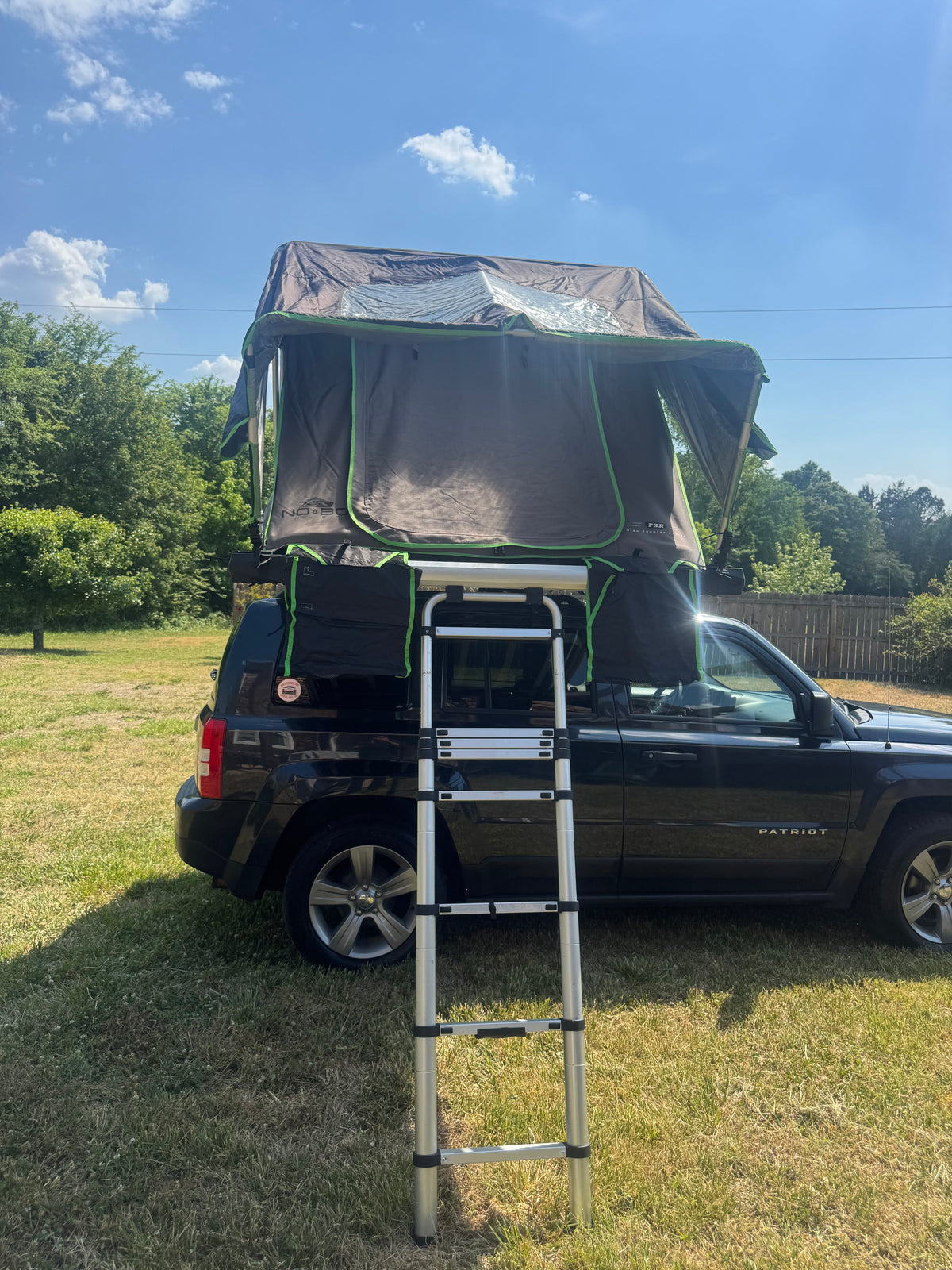 2016 Jeep Patriot with Fold out Roof Tent — photo 12