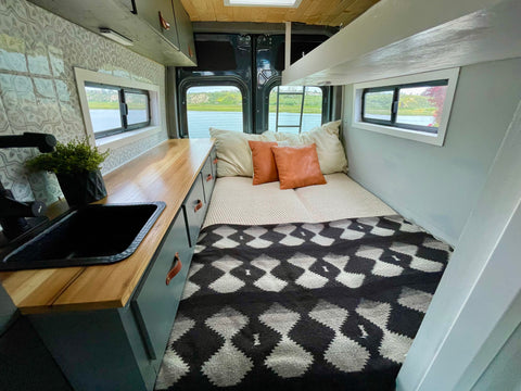 Sprinter Family Adventure Van — photo 5