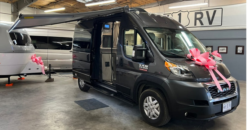  ready for exploration.|Grey camper van with extended awning — photo 4