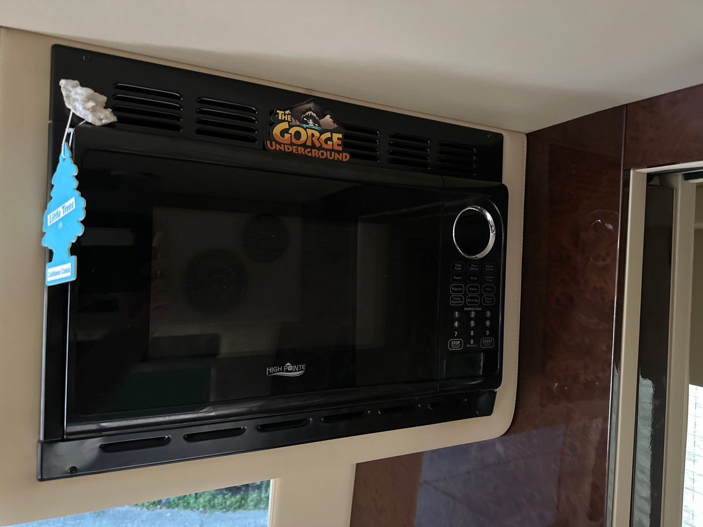 Midwest Auto Designs Touring Coach with Heated and Massage Seats — photo 12