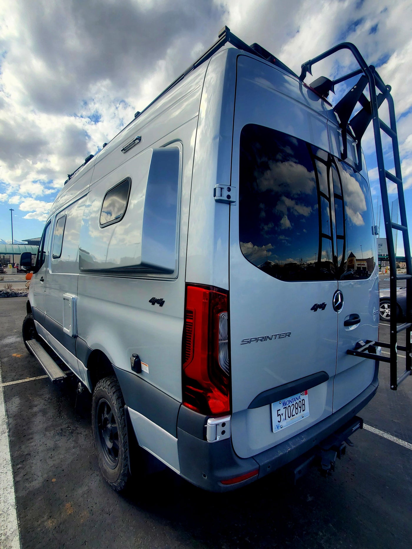 2020 Winnebago Revel on Mercedes-benz Sprinter chassis 4X4. — photo 16