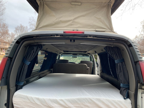 2001 Sportsmobile Chevy 3500 2WD With Pop Top Sleeping Area — photo 4