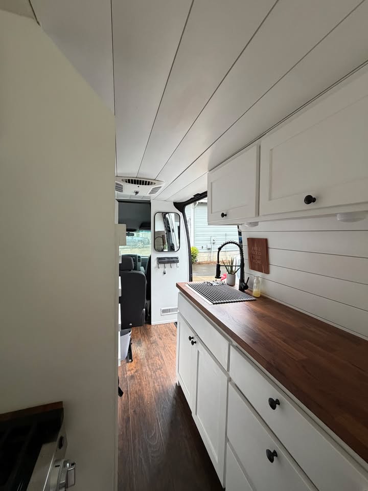 2013 Mercedes-Benz Sprinter in Beaverton, OR (photo 9) — photo 9