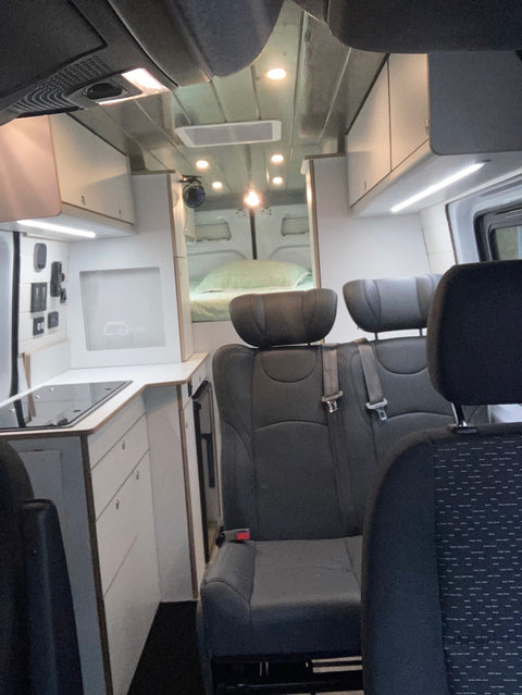 Aloha Living Camper Van — photo 4