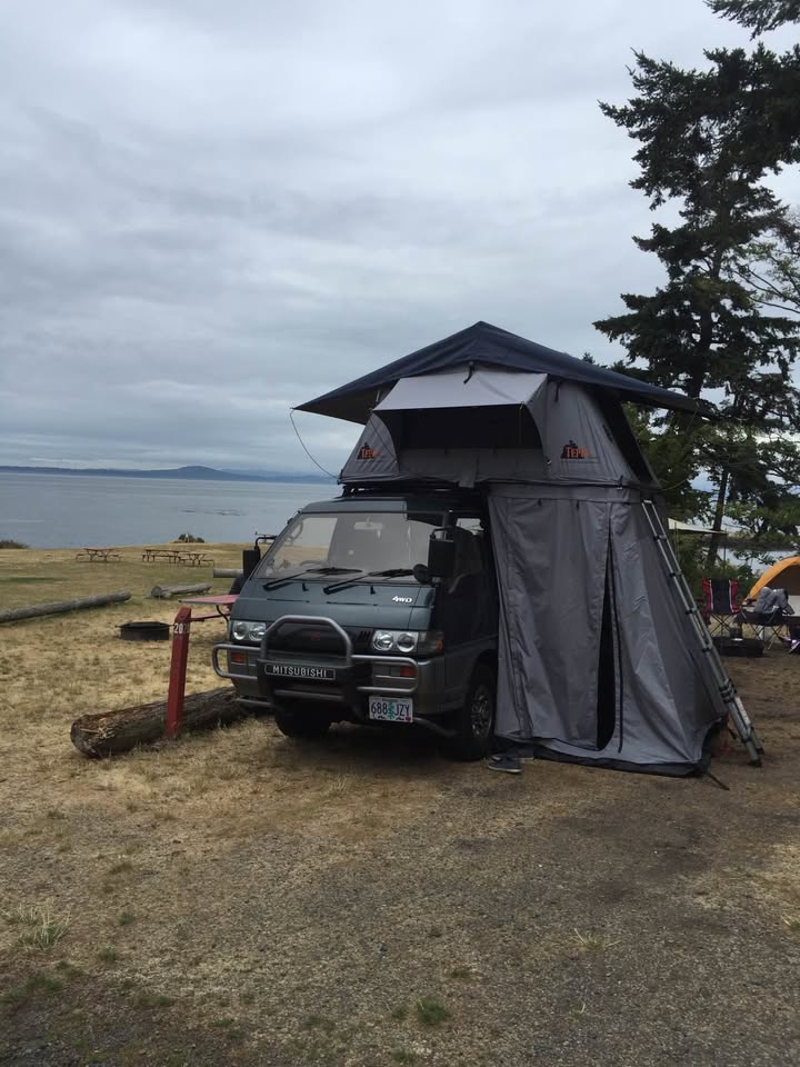 Tepui Kukenam 3 - Ruggedized Rooftop Tent with Annex in Portland, OR (photo 5) — photo 5