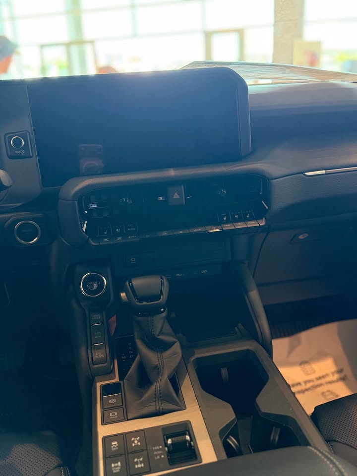 2026 Toyota Landcruiser — photo 6