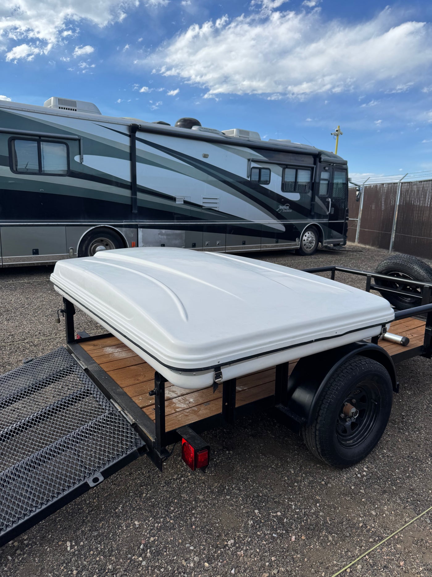 CVT Mt. St. Helens Hardshell Rooftop Tent — photo 8 — photo 8