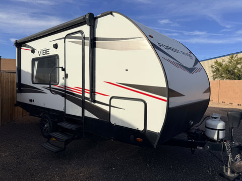 Venture Vacation Vibe! overland rental