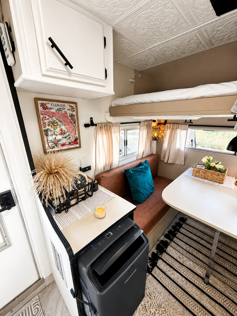 The Cozy Tow-A-Way
