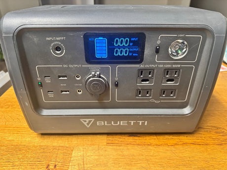 BLUETTI EB70S Portable Power Station 716w / 800w surge pure sine in Reno, NV (photo 1)