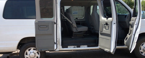 Fred 15-Passenger — photo 3