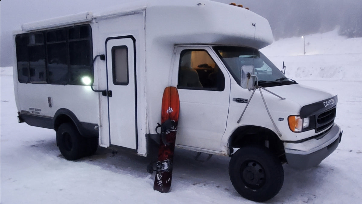 "Canyon" 4x4 Shuttle Conversion