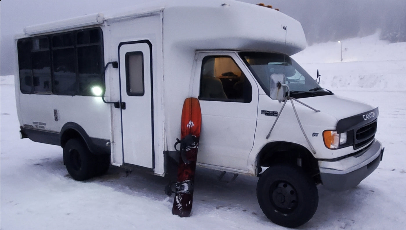 "Canyon" 4x4 Shuttle Conversion