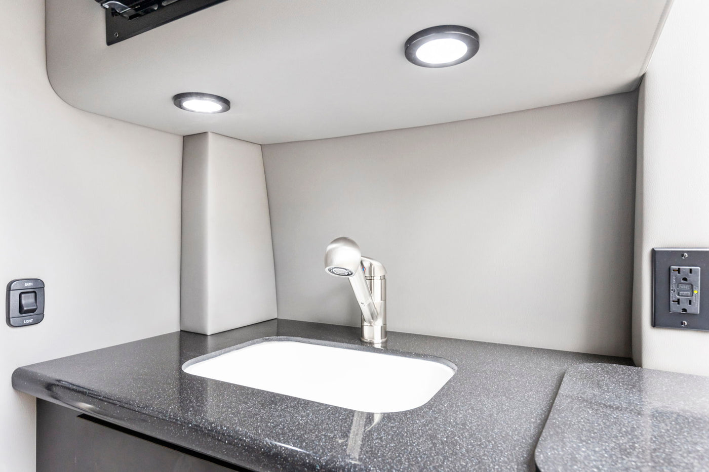  and premium amenities for comfortable travel.|Experience ultimate comfort in this luxury rv rental. Spacious interior — photo 12