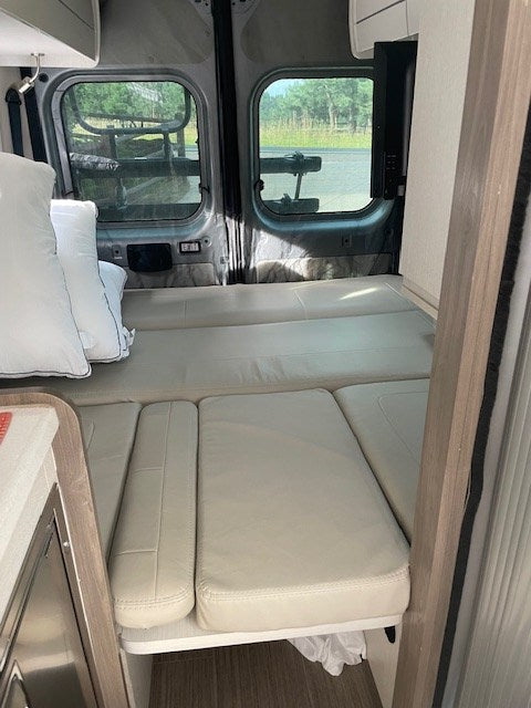  driver/passenger seats — photo 3