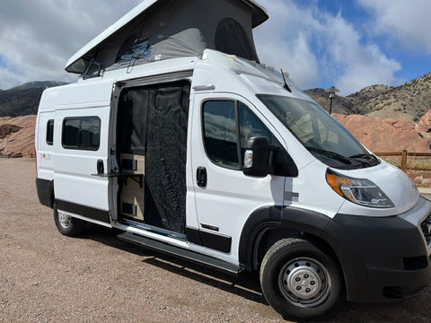 Comfort & Adventure for Families – Solis 59P Camper overland rental