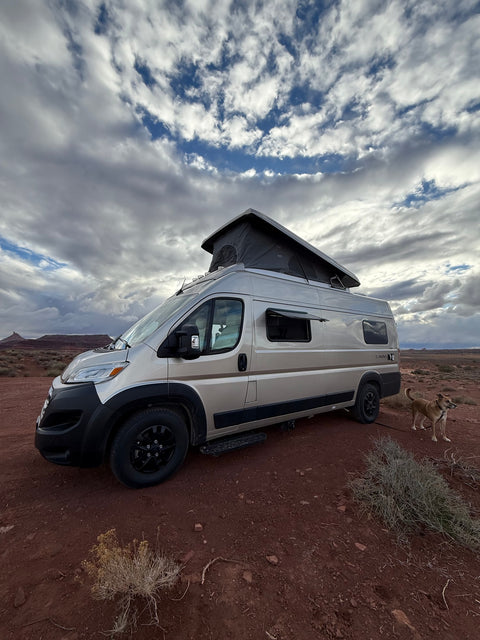 Vista Vagabond | Noovo Pop Campervan for 4 | Off-Grid + Starlink WiFi — photo 2