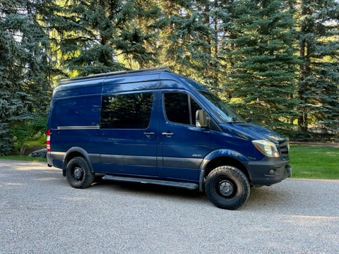 Bluey - 2016 4x4 Mercedes Sprinter Campervan — photo 4