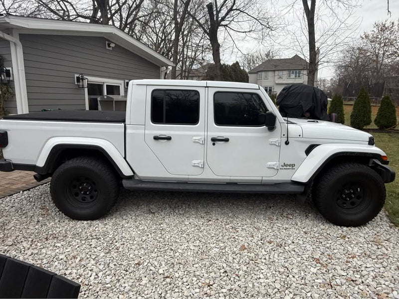 2021 Jeep Gladiator Overland in Countryside, IL (photo 3) — photo 3