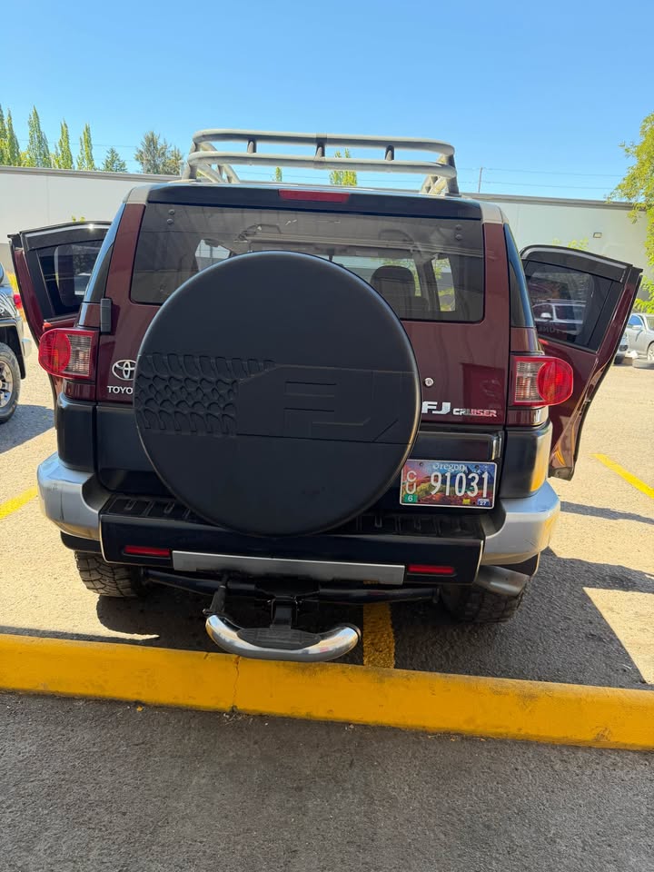 2008 Toyota FJ Cruiser in Beaverton, OR (photo 7) — photo 7