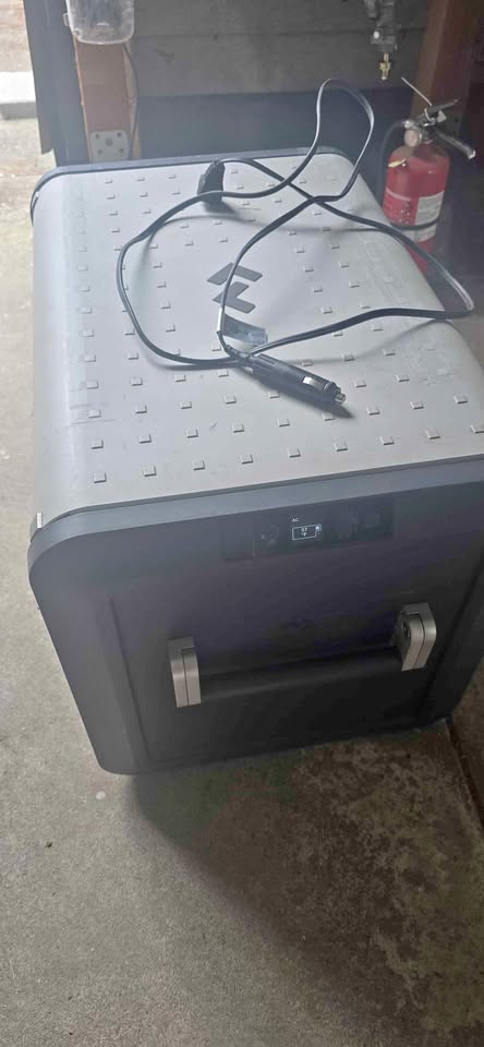 Dometic fridge / freezer in Bremerton, WA (photo 1)