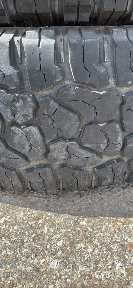 37/12.5/18 tires in Albuquerque, NM (photo 7) — photo 7
