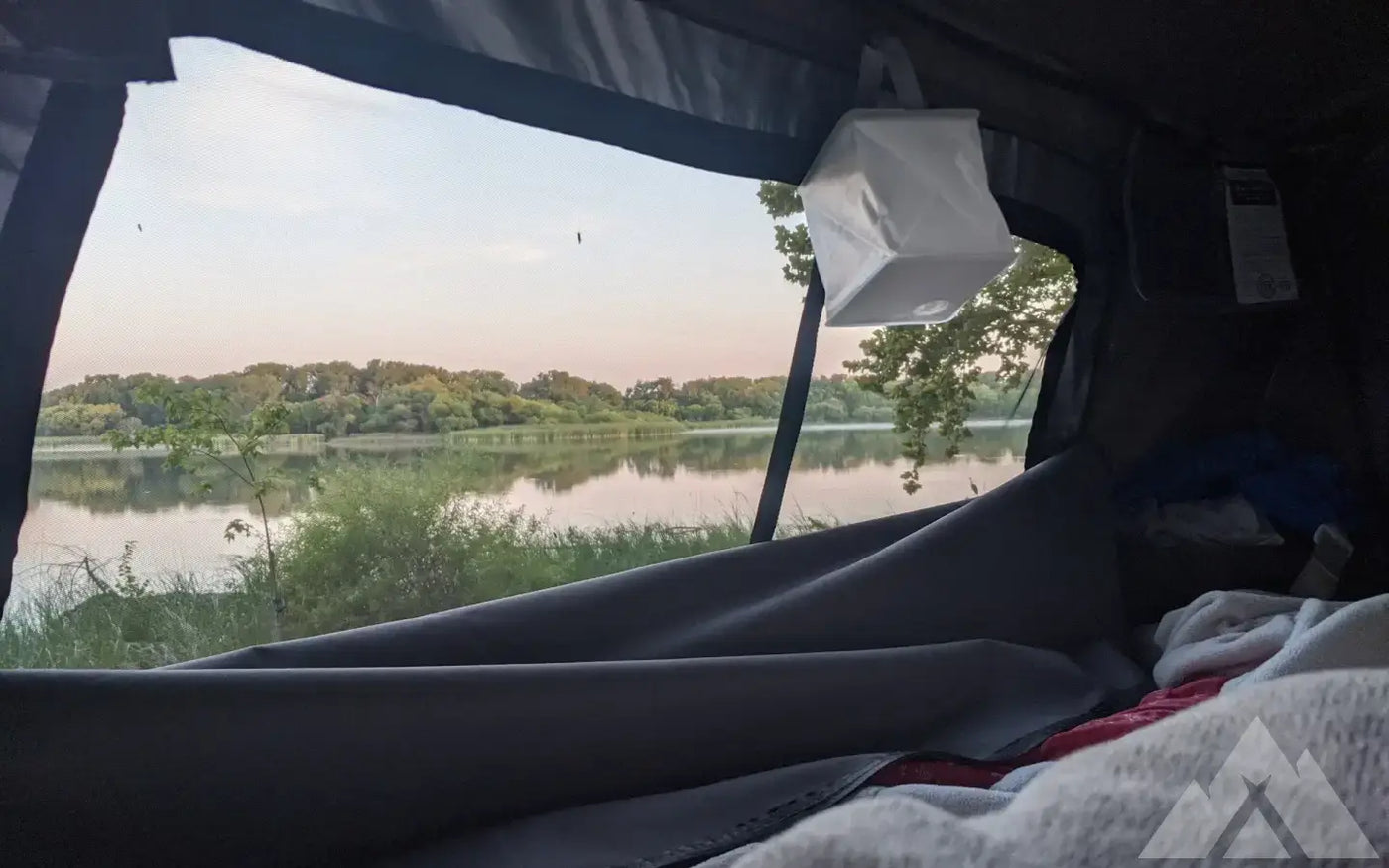 Freespirit Recreation Adventure 49" GS — used rooftop tents for sale (photo 3) — photo 3
