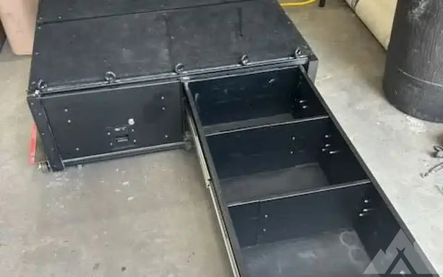 Front Runner Drawer System for 4x4 — photo 2