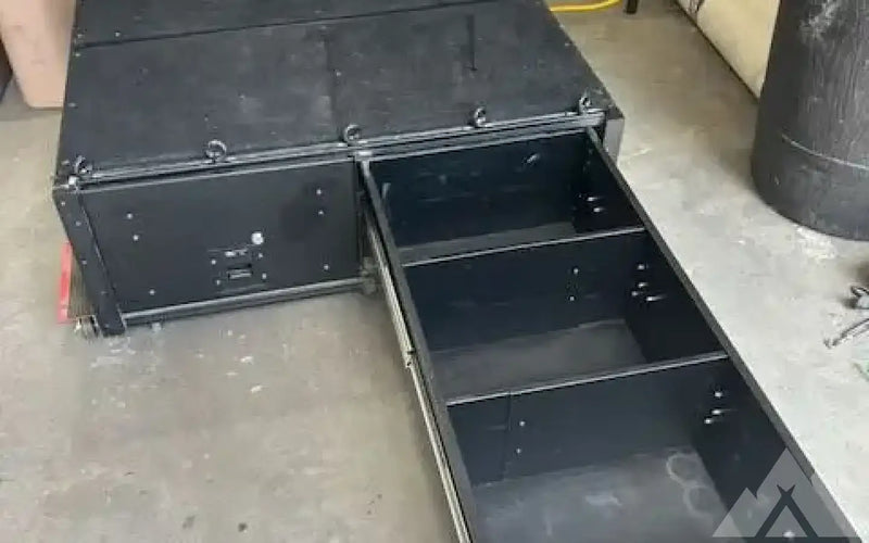 Front Runner Drawer System for 4x4 — used drawer systems for sale (photo 2) — photo 2