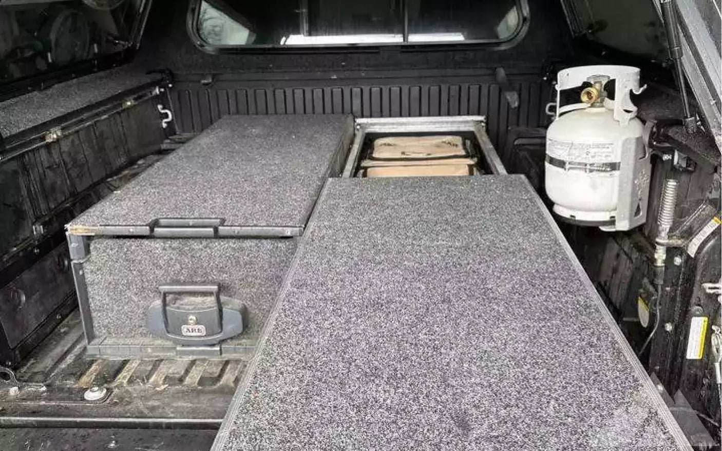FS: ARB roller floor roller drawer 1355mm pair — used drawer systems for sale (photo 2)
