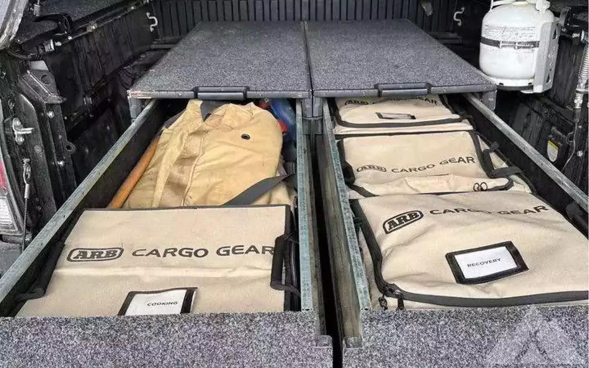 FS: ARB roller floor roller drawer 1355mm pair — used drawer systems for sale (photo 3) — photo 3