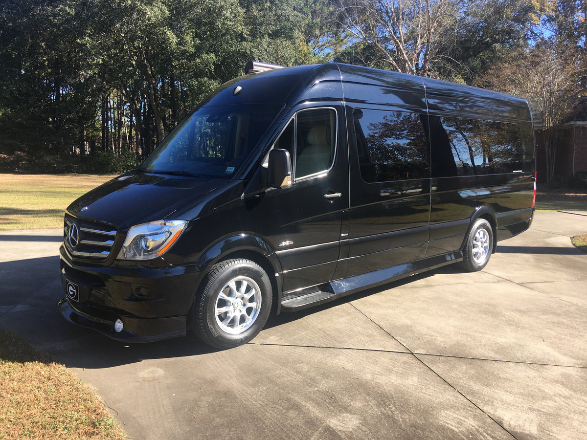 Serviced Regularly | Rare 9 Front-Facing Adult Seats | Privately Owned