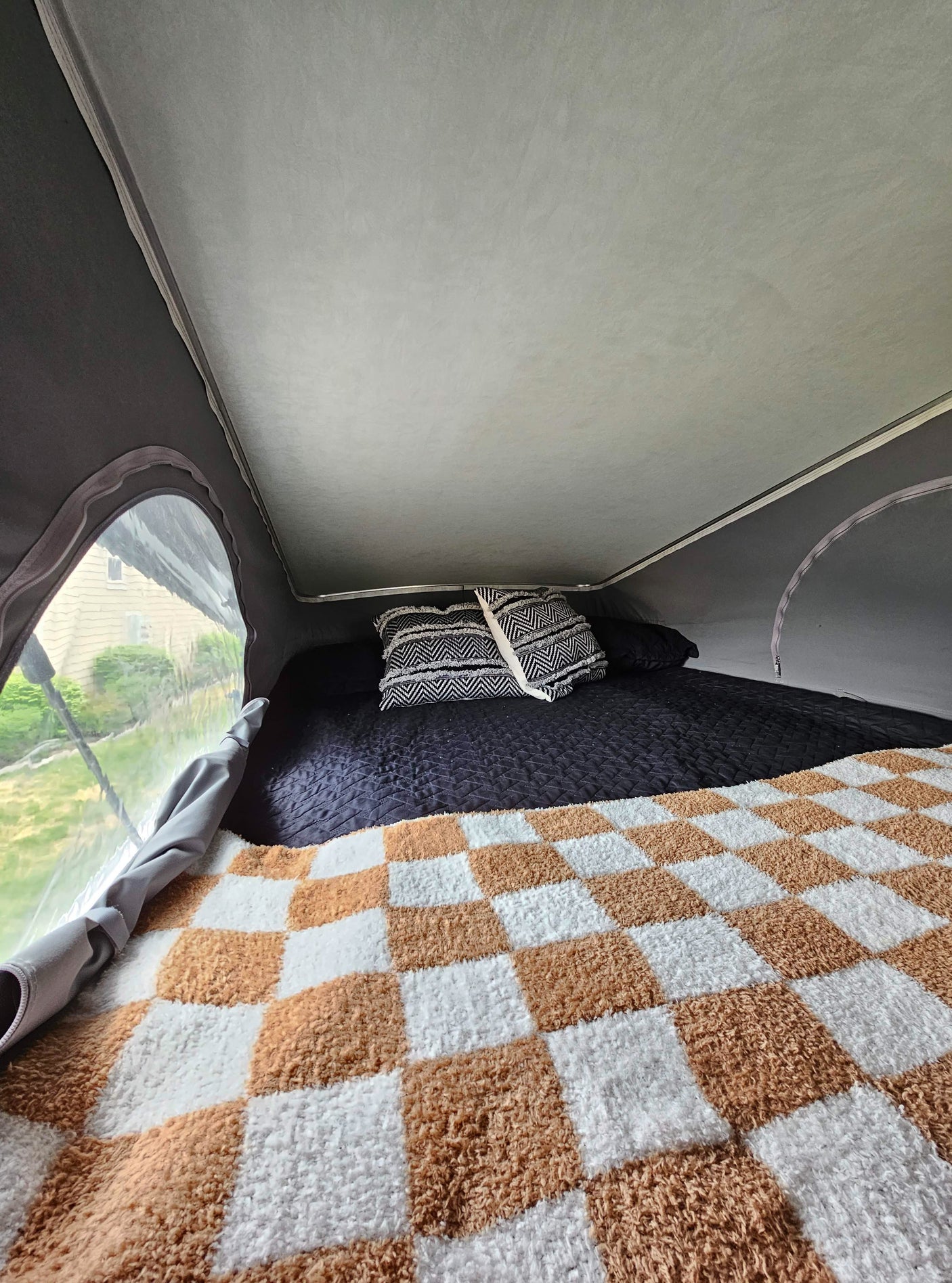 adVANture in Marge the Mini Motorhome! 6 Seats