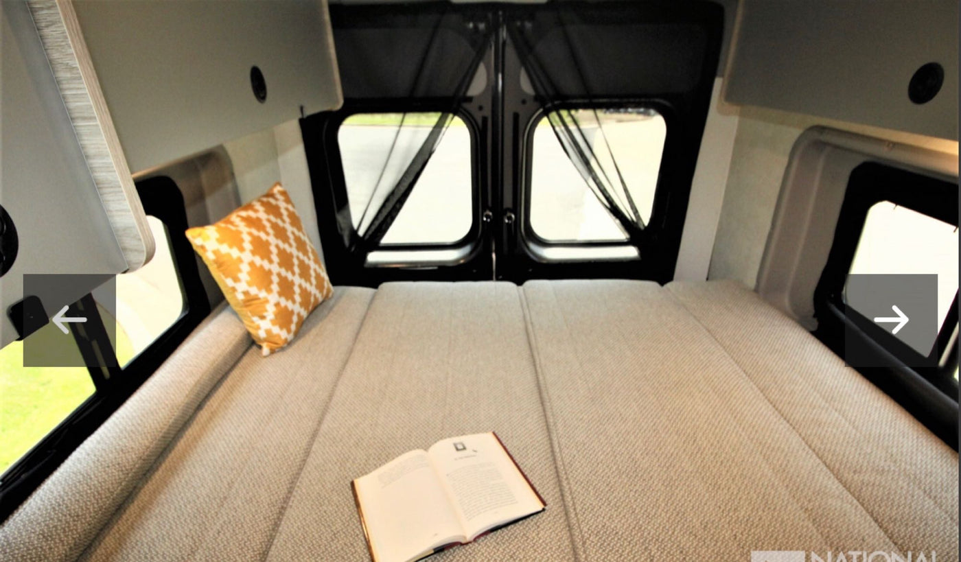  a portable table — photo 11