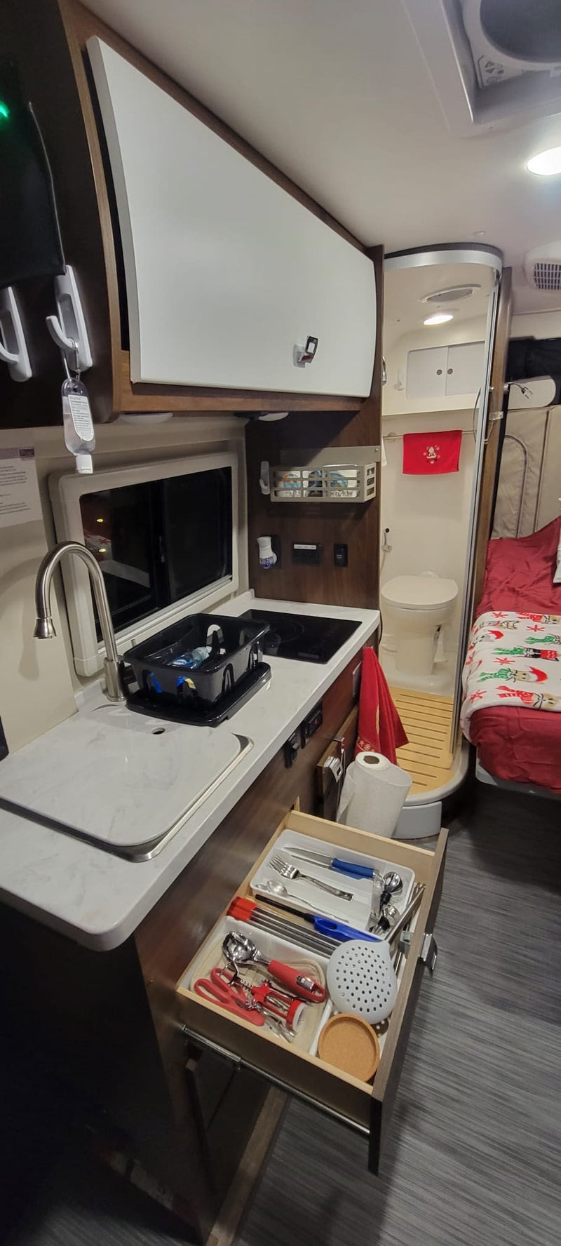  overhead storage — photo 3